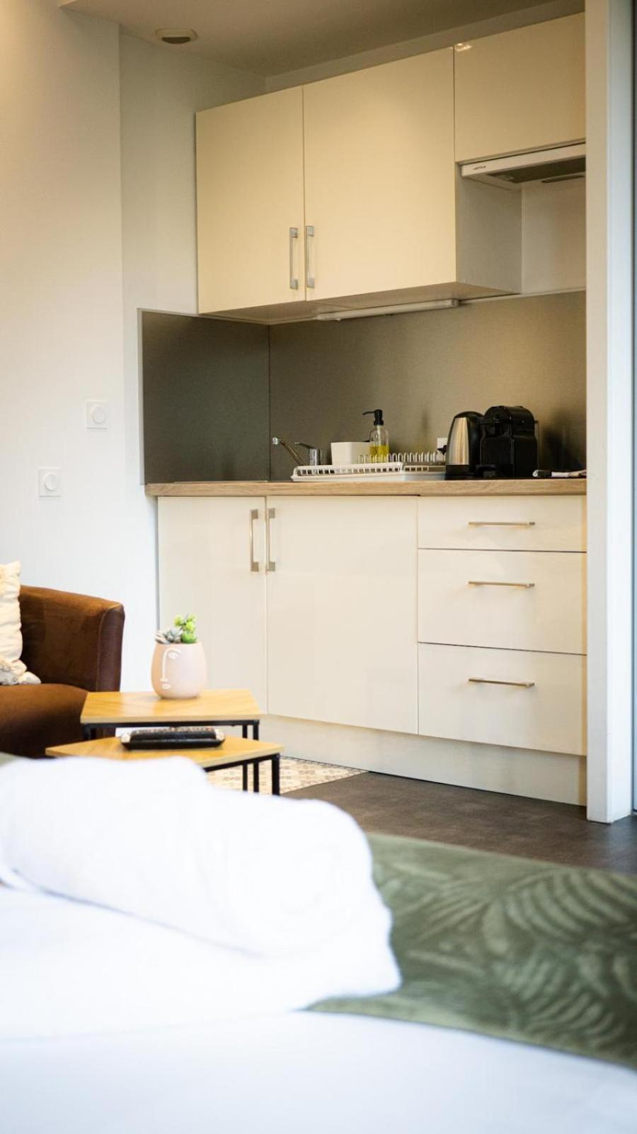 Suit'Home Commerce Анже Экстерьер фото